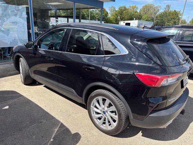 Used 2021 Ford Escape Titanium w/ Titanium Elite Package AWD/4WD image 1