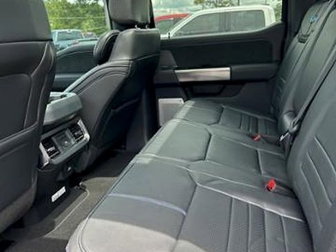 New 2025 Ford F250 Platinum image 33