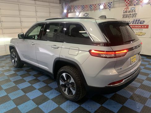 Used 2024 Jeep Grand Cherokee Limited 4xe image 4