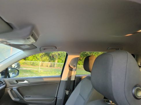 Used 2019 Volkswagen Tiguan S w/ Driver Assistance Package FWD image 9