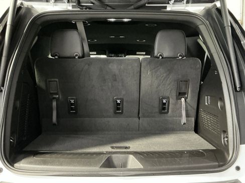 Used 2024 Chevrolet Tahoe LT image 33