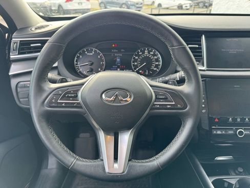 Used 2020 INFINITI QX50 Pure image 11