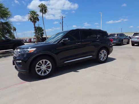 Used 2021 Ford Explorer Limited w/ Equipment Group 301A RWD image 4