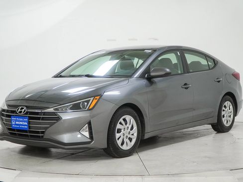 Used 2019 Hyundai Elantra SE image 4