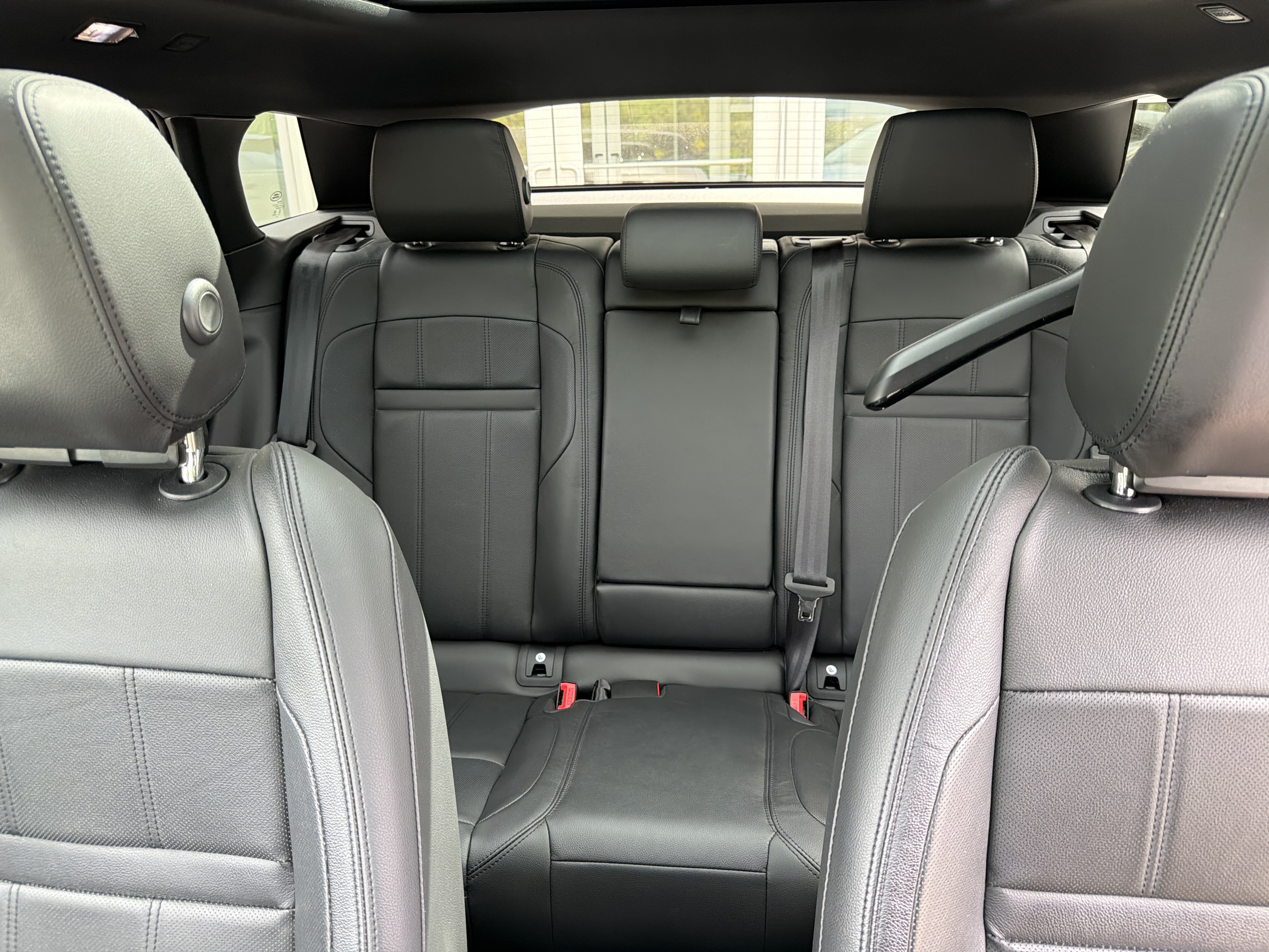 Used 2023 Land Rover Range Rover Evoque SE AWD/4WD image 29