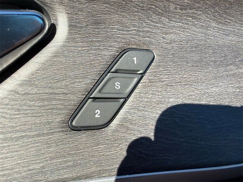 Used 2024 Jeep Grand Cherokee Limited 4xe w/ Luxury Tech Group II image 40