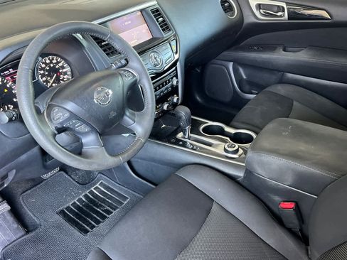 Used 2017 Nissan Pathfinder SV AWD/4WD image 9