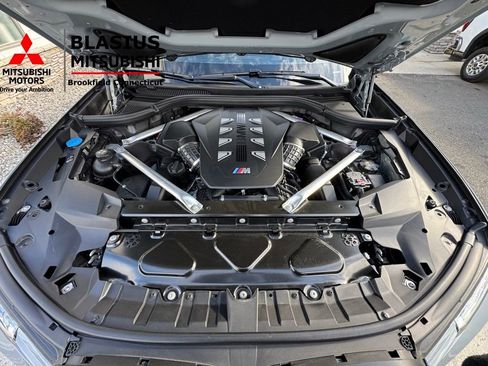 Used 2025 BMW X7 M60i w/ Climate Comfort Package image 29
