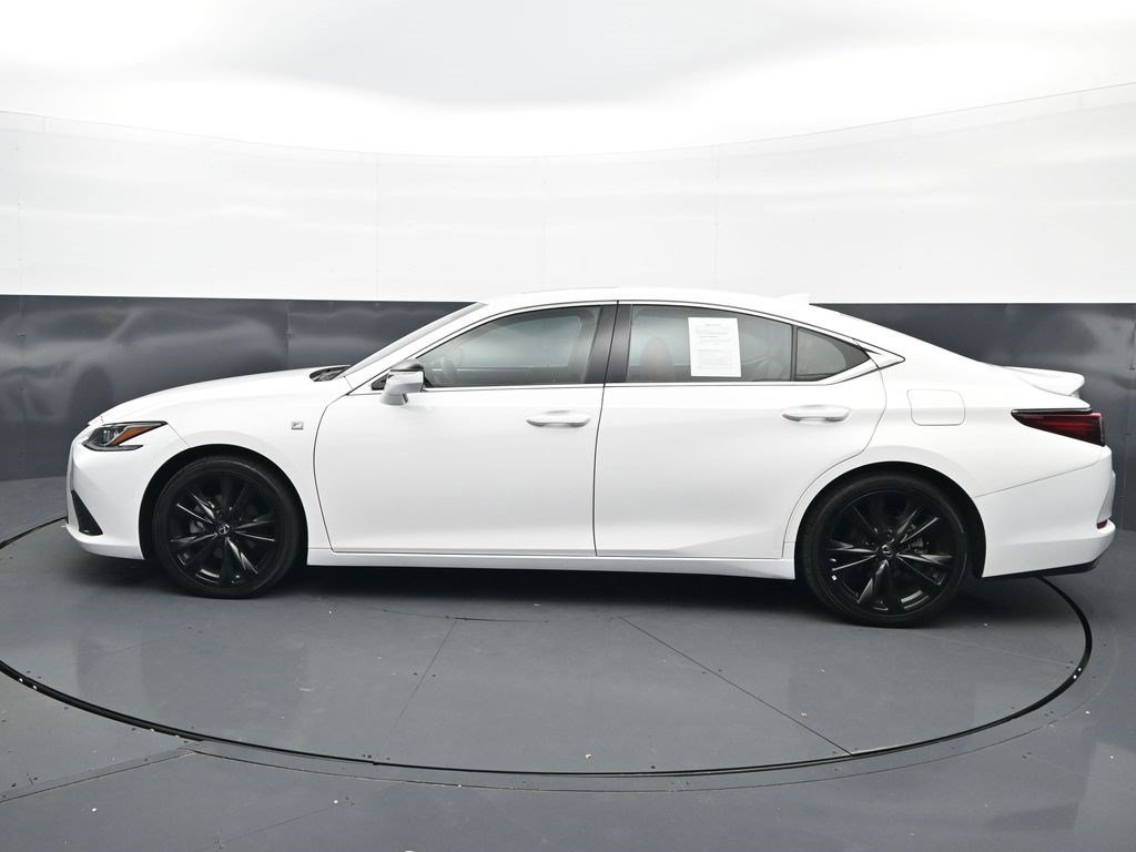 Used 2024 Lexus ES 350 F Sport w/ Accessory Package (Z2) FWD image 4