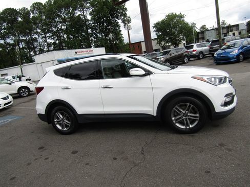 Used 2018 Hyundai Santa Fe Sport w/ 2.4L Value Package 02 AWD/4WD image 8