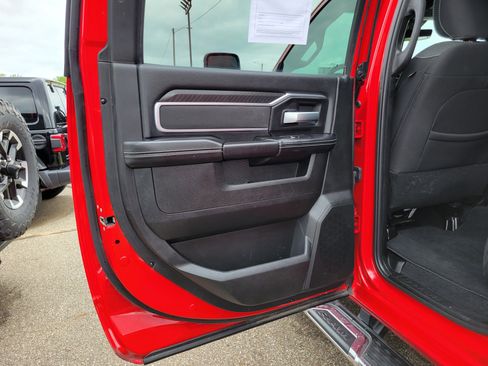 Used 2026 RAM 2500 Big Horn AWD/4WD image 19