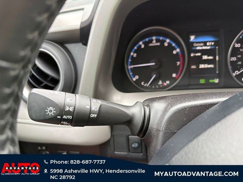 Used 2018 Toyota RAV4 XLE image 22