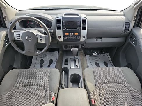 Used 2017 Nissan Frontier SV w/ SV Value Truck Package image 12