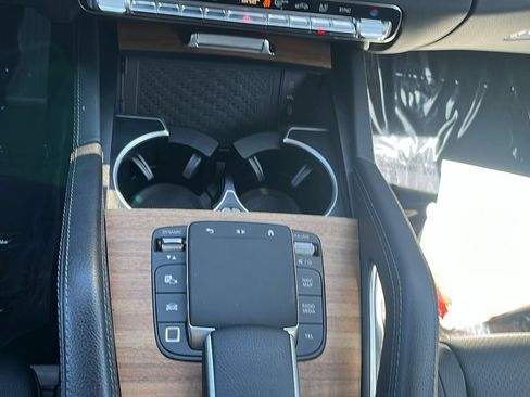 Used 2025 Mercedes-Benz GLE 450 4MATIC image 18