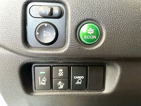 Used 2022 Honda Ridgeline Sport image 10