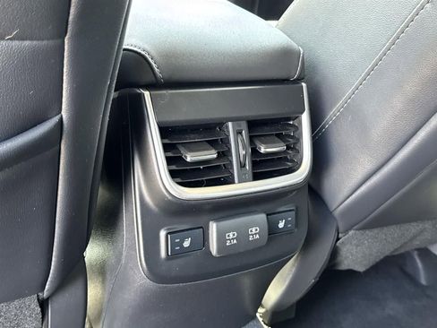 Used 2022 Subaru Outback Limited XT image 27