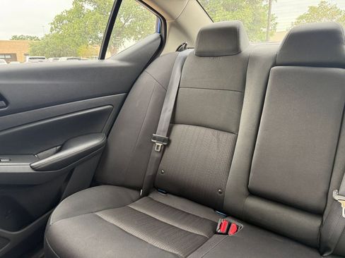Used 2025 Nissan Altima 2.5 SV FWD image 40