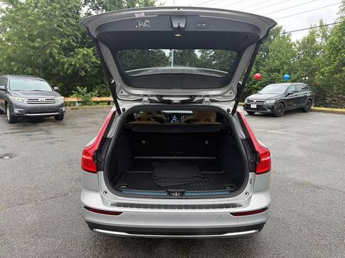Used 2025 Volvo V60 B5 Cross Country Ultra w/ Protection Package Premier AWD/4WD image 13