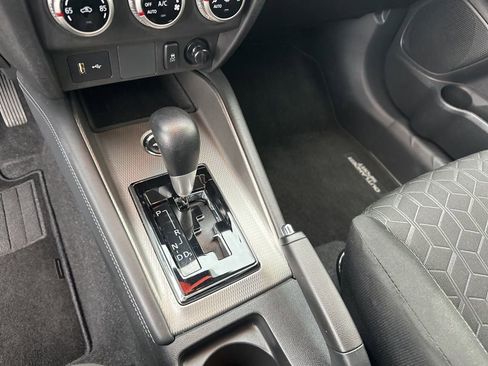 Used 2025 Mitsubishi Outlander Sport SE image 16