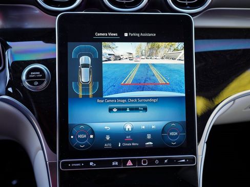 Used 2023 Mercedes-Benz GLC 300 4MATIC image 27