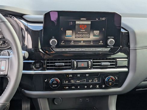 New 2025 Nissan Pathfinder SV image 11