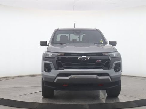 Used 2023 Chevrolet Colorado Z71 w/ Z71 Convenience Package 2 AWD/4WD image 12