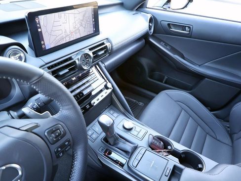 Used 2023 Lexus IS 350 F Sport w/ Navigation Package image 38