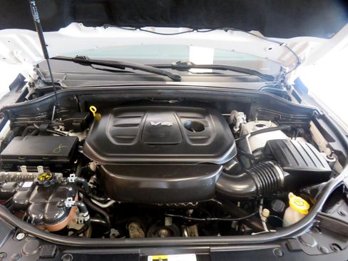 Used 2017 Jeep Grand Cherokee Laredo image 46