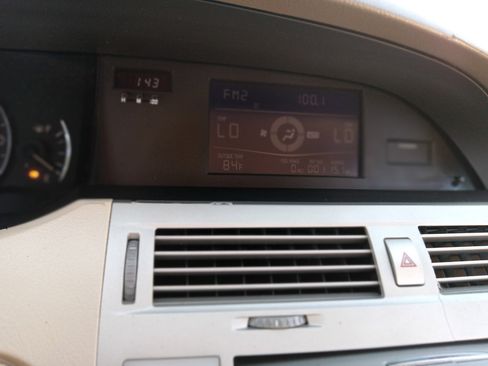 Used 2005 Toyota Avalon Limited image 30