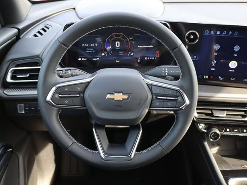 New 2026 Chevrolet Traverse LT w/ Driver Confidence Package image 16