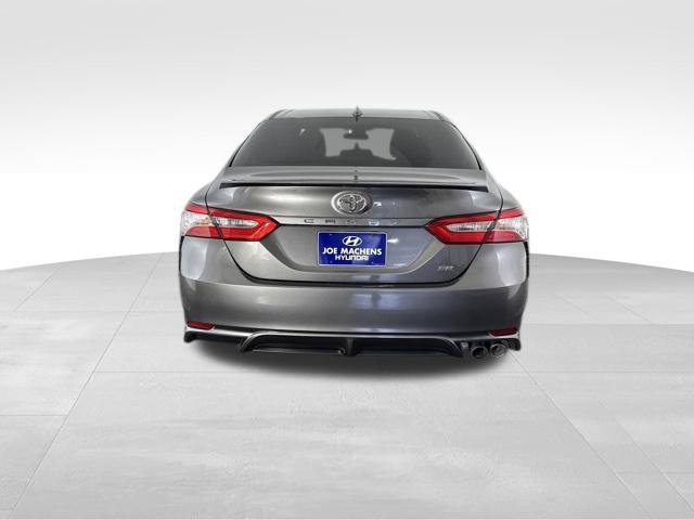 Used 2020 Toyota Camry SE FWD image 7