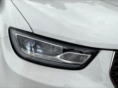 New 2026 Chrysler Pacifica Select FWD image 8