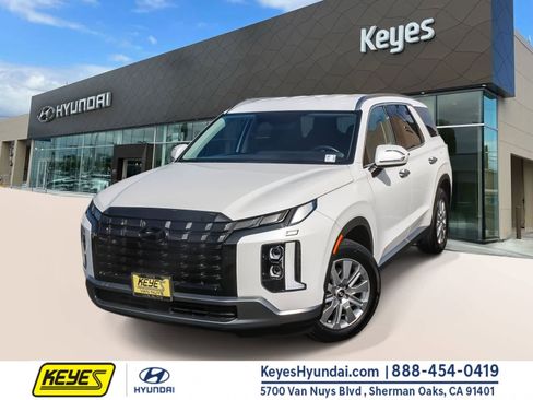 Used 2023 Hyundai Palisade SEL FWD image 1