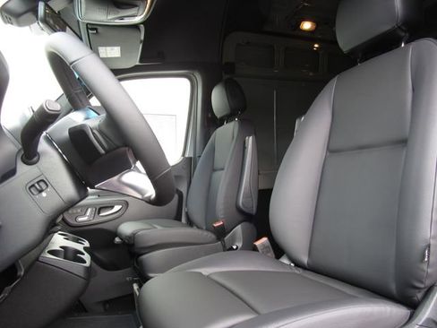 New 2026 Mercedes-Benz Sprinter 2500 image 12