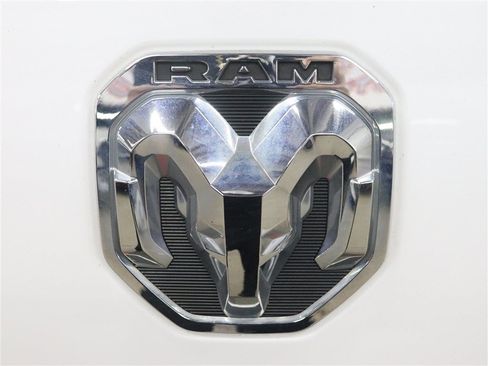 Used 2020 RAM 1500 Laramie w/ Sport Appearance Package AWD/4WD image 11