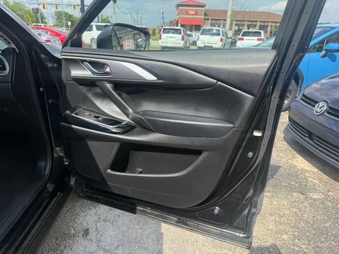 Used 2021 MAZDA CX-9 Touring AWD/4WD image 23