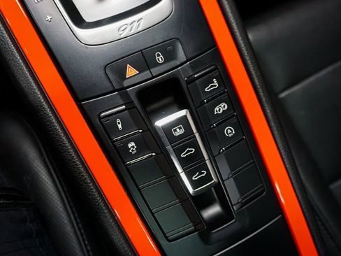 Used 2017 Porsche 911 GT3 RS image 30