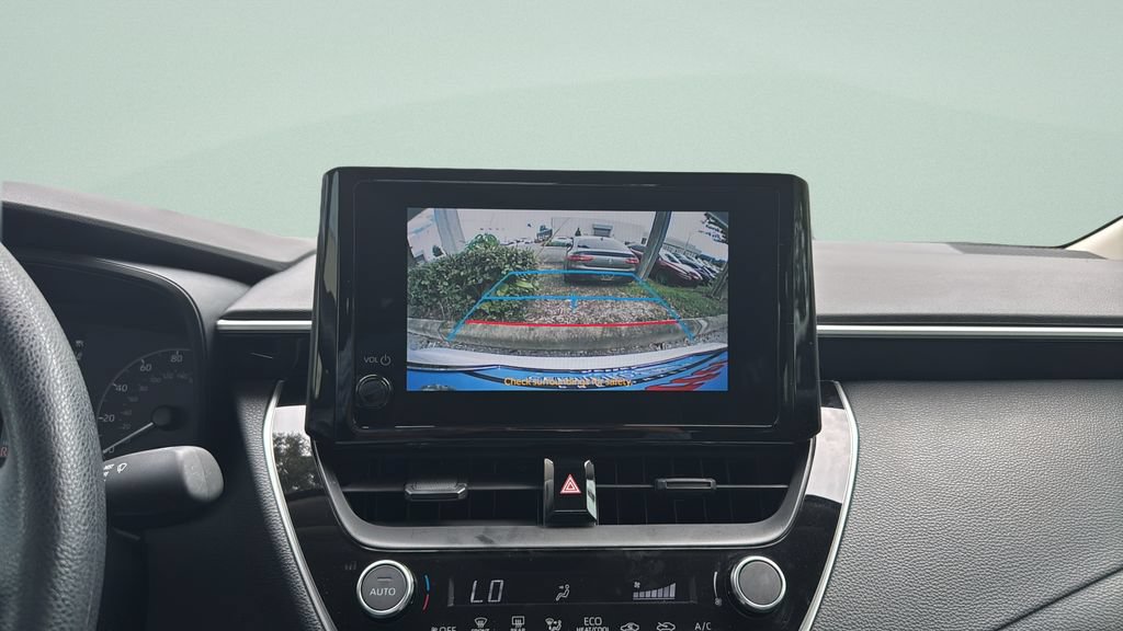 Used 2024 Toyota Corolla LE FWD image 13