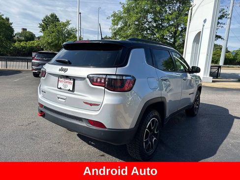 Used 2025 Jeep Compass Trailhawk AWD/4WD image 7