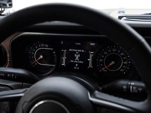 Used 2025 Jeep Gladiator Rubicon w/ Safety Group image 59