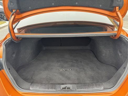 Used 2022 Nissan Sentra SR image 9