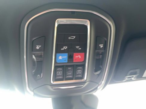 New 2025 Jeep Grand Cherokee Limited image 30