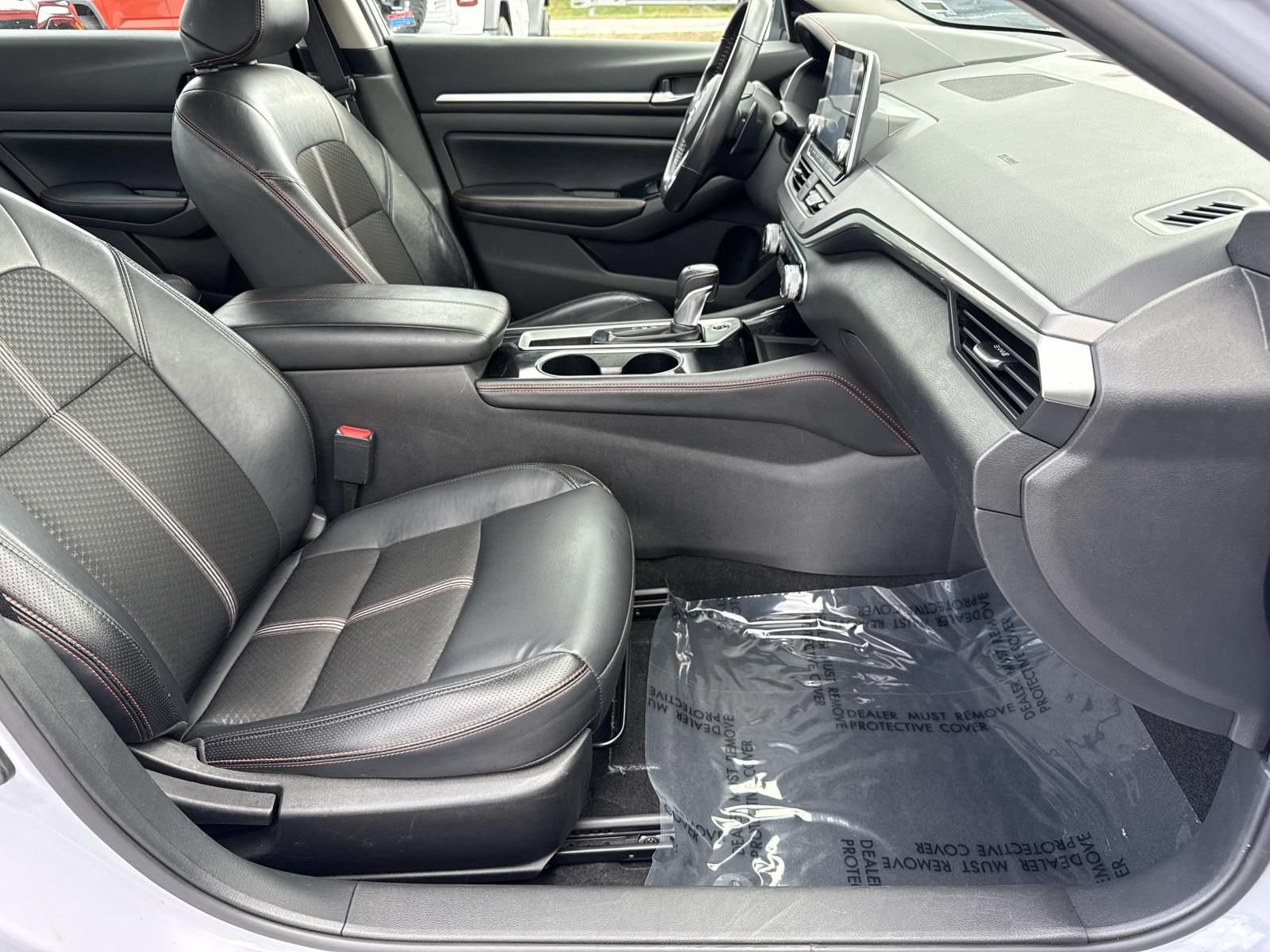 Used 2024 Nissan Altima 2.5 SR FWD image 25