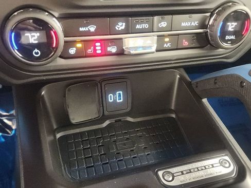 New 2024 Ford Bronco Wildtrak AWD/4WD image 18