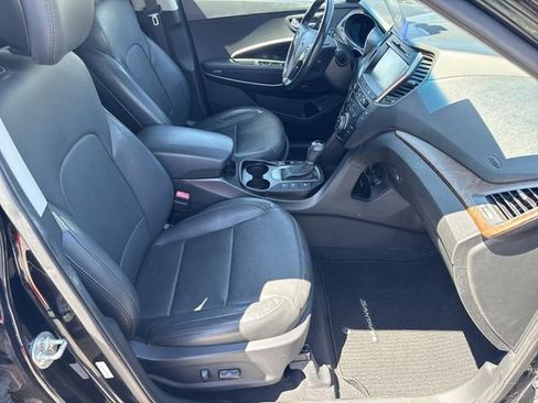 Used 2018 Hyundai Santa Fe Sport w/ 2.0T Ultimate Tech Package 05 FWD image 13