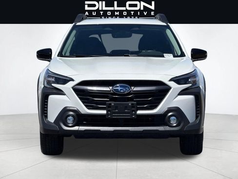 Used 2025 Subaru Outback Premium AWD/4WD image 9