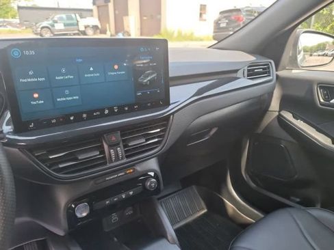 Used 2025 Ford Escape ST-Line Elite w/ Premium Technology Package AWD/4WD image 18