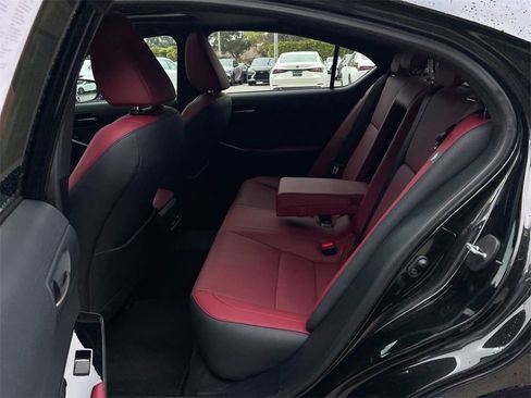 Certified 2025 Lexus IS 350 F Sport image 19