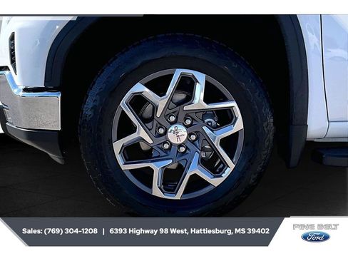 Used 2023 GMC Sierra 1500 SLT w/ SLT Premium Package image 7