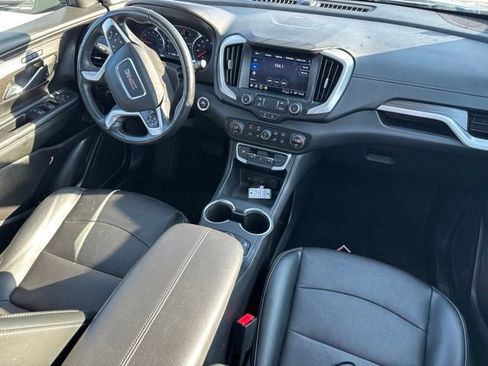 Used 2024 GMC Terrain SLT AWD/4WD image 10